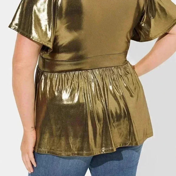 Torrid Womens 4X Liquid Shine Surplice Peplum Top Gold Stretch Short Sleeves - Picture 8 of 8